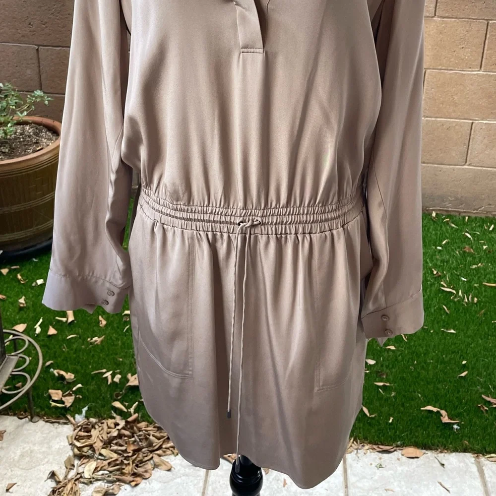 NEW Vince. 100% Silk Mink Nude Color Drawstring Waist Long Sleeve Shirt Dress 12 - Picture 6 of 16